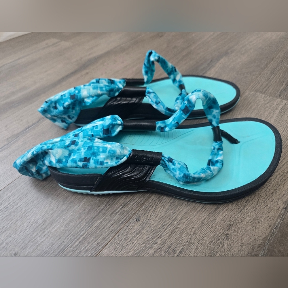 KURU Footwear Slingtie Sandals Teal Black Womens Size 10 Vacation Beach Pool